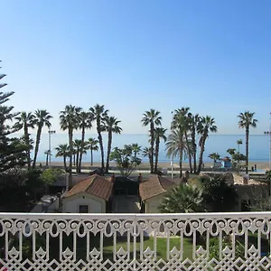 villa-amalia-suites-malaga.es-andalucia.com/